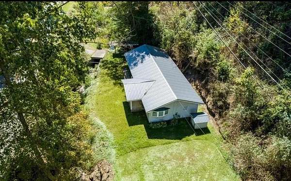 80 Acres of Land with Home for Sale in Fedscreek, Kentucky