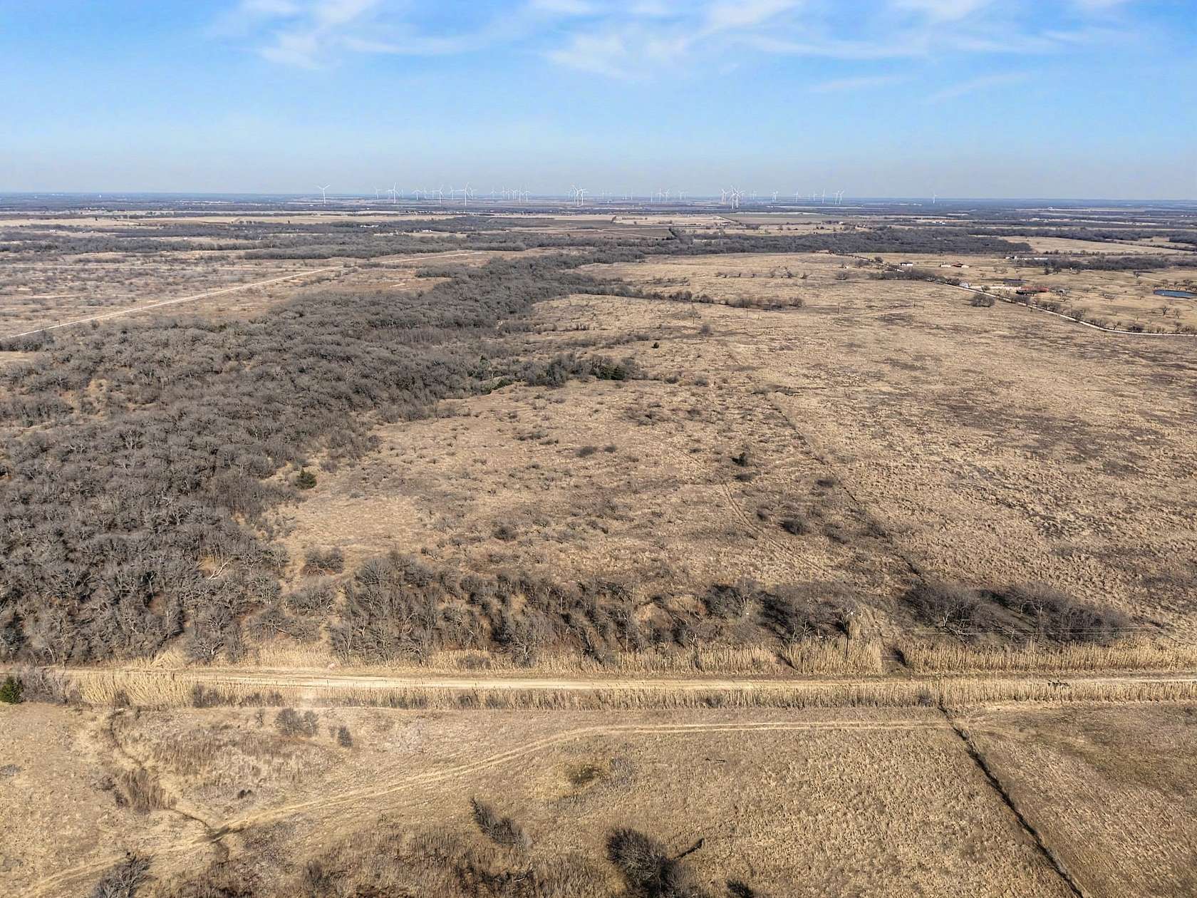 10 Acres of Land for Sale in Hubbard, Texas