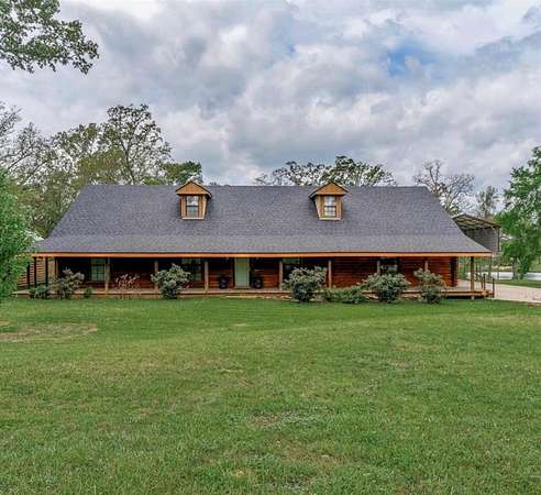 1.52 Acres of Land with Home for Sale in Stonewall, Louisiana