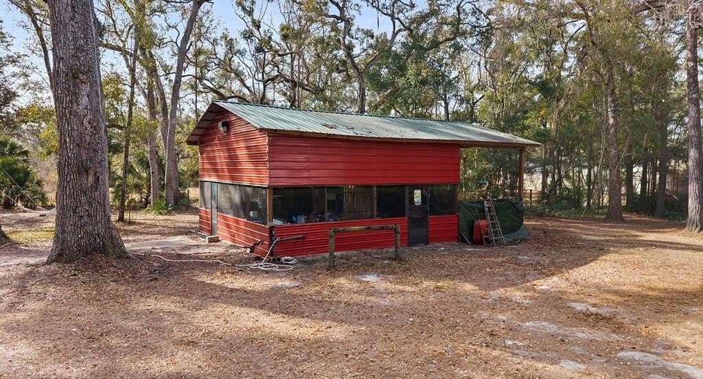 2.5 Acres of Residential Land for Sale in Old Town, Florida