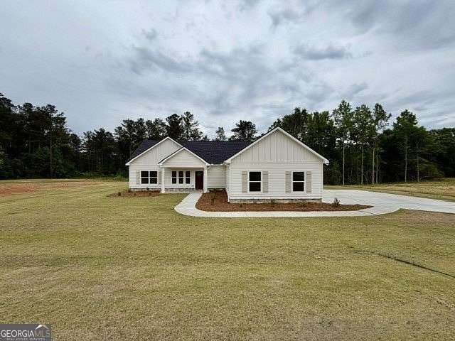 2 Acres of Land with Home for Sale in Pine Mountain, Georgia