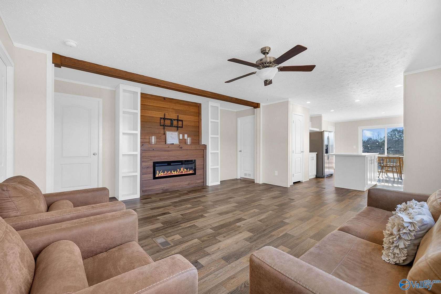 5.1 Acres of Land with Home for Sale in Crossville, Alabama