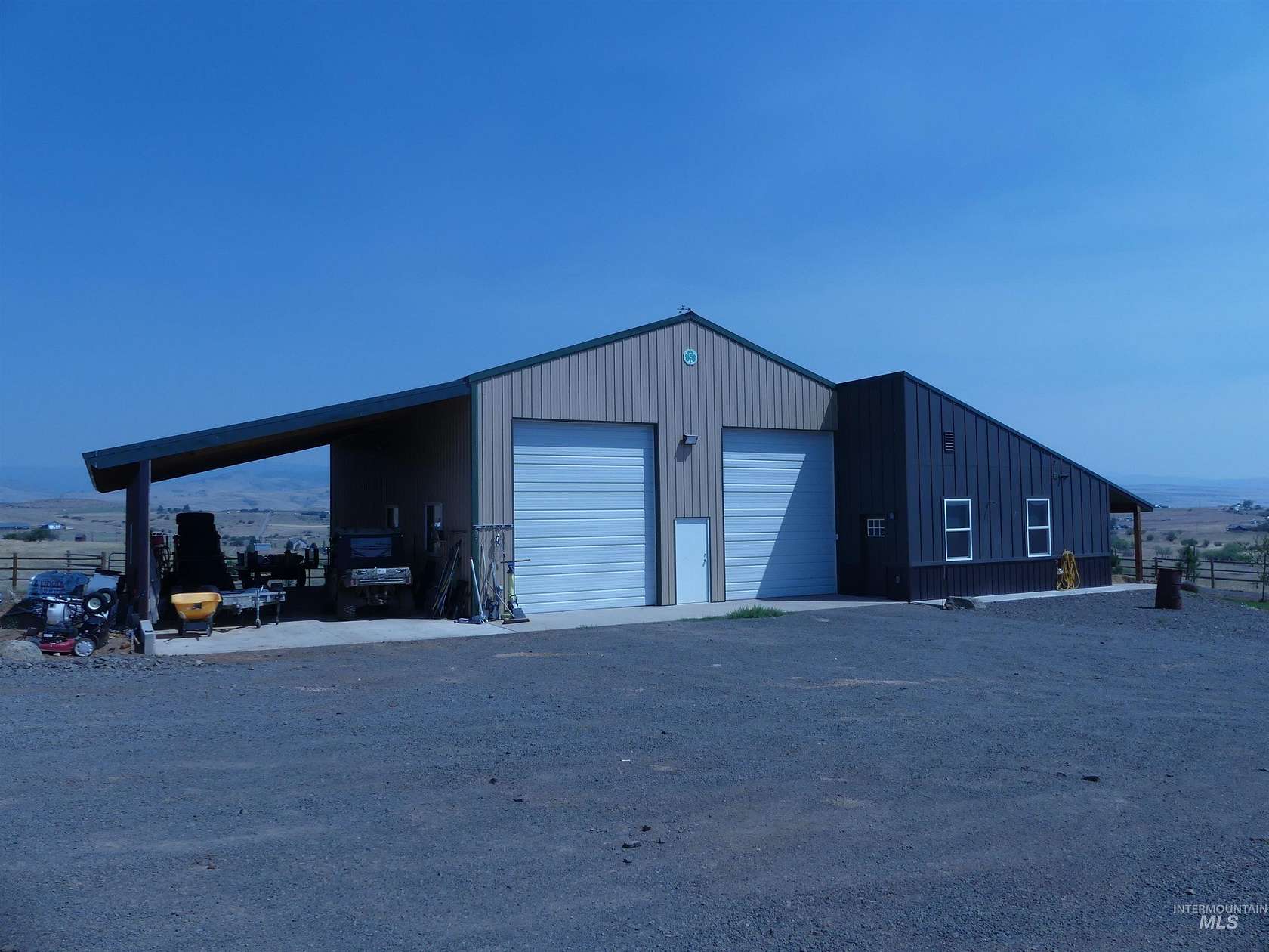 14.3 Acres of Land with Home for Sale in Mesa, Idaho