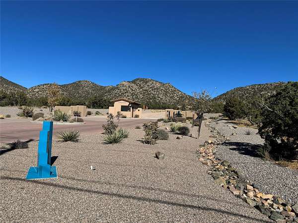 90.4 Acres of Land for Sale in Santa Fe, New Mexico