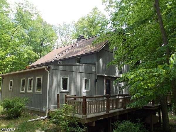 2.36 Acres of Residential Land with Home for Lease in Hardwick Township, New Jersey