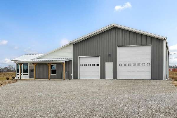 5 Acres of Residential Land with Home for Sale in Walling, Tennessee