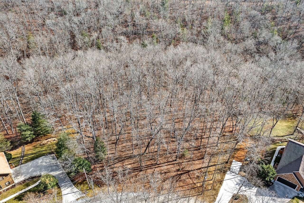 0.88 Acres of Residential Land for Sale in Crossville, Tennessee