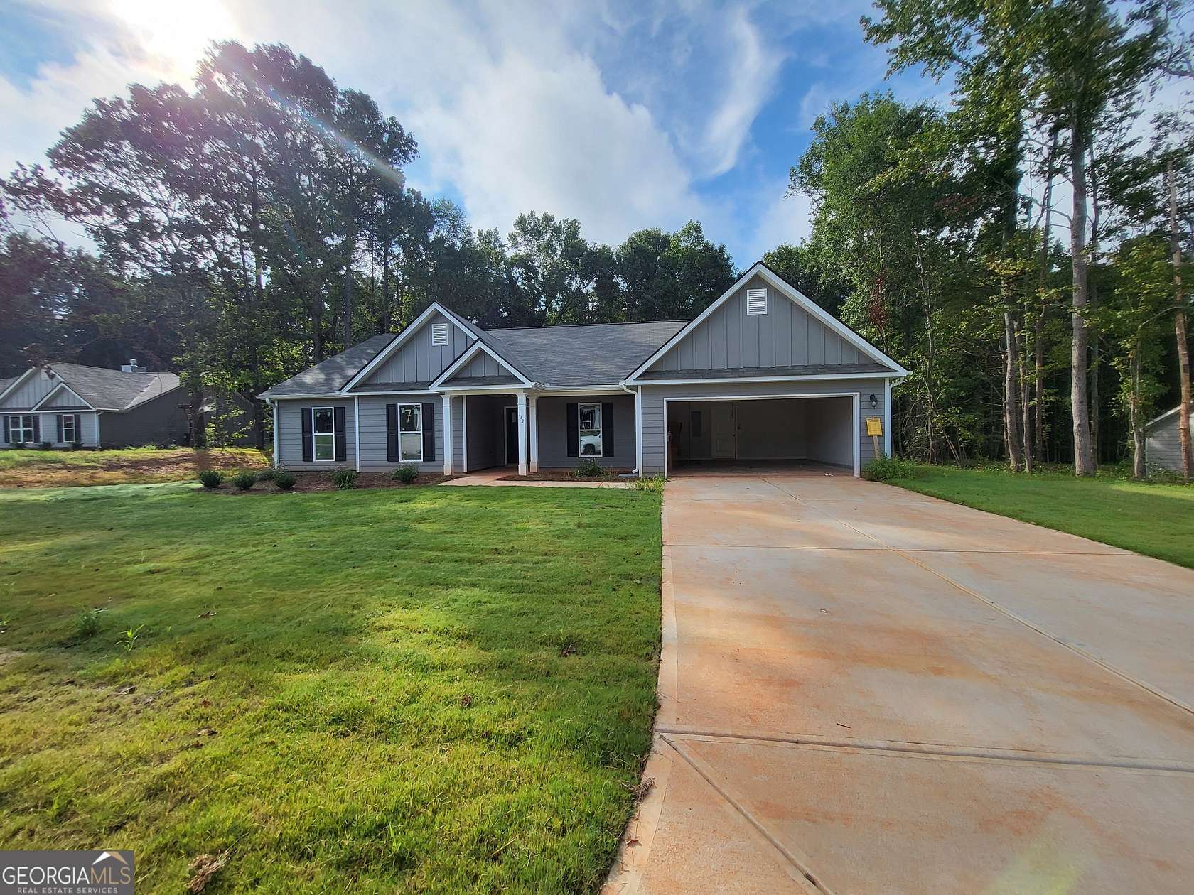 1.5 Acres of Residential Land with Home for Sale in Hull, Georgia