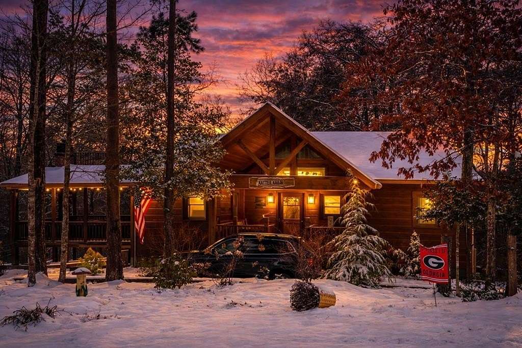 2 Acres of Residential Land with Home for Sale in Mineral Bluff, Georgia