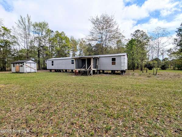 1.2 Acres of Land for Sale in Burgaw, North Carolina