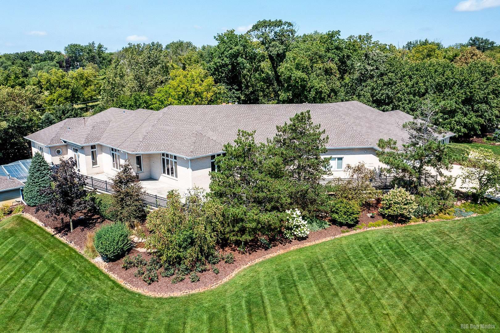 2 Acres of Residential Land with Home for Sale in Lemont, Illinois