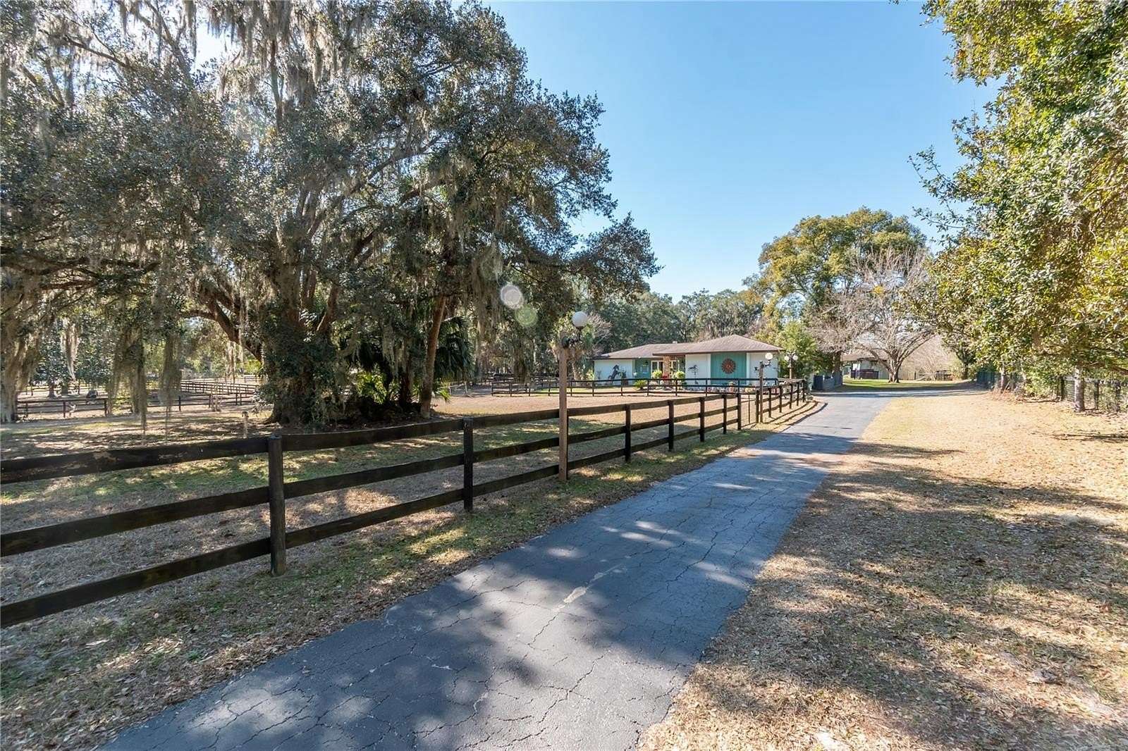 2.4 Acres of Land with Home for Sale in Ocala, Florida