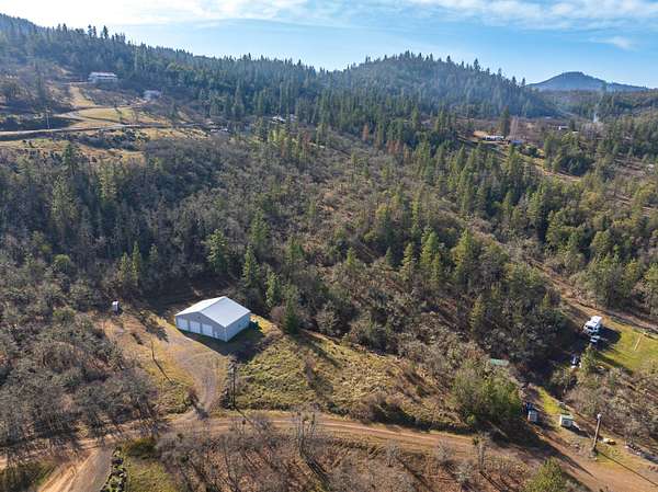 5.26 Acres of Land for Sale in Eagle Point, Oregon