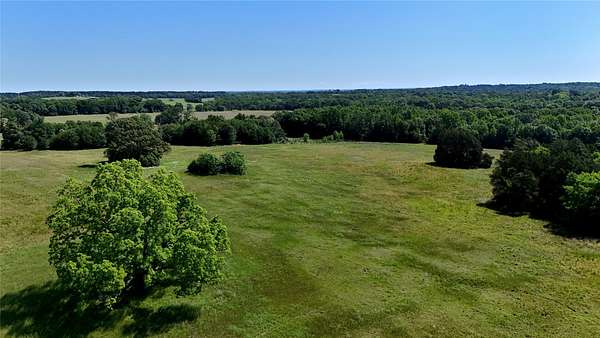 149 Acres of Recreational Land with Home for Sale in Athens, Texas