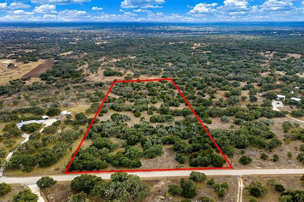 10 Acres of Land for Sale in Mountain Home, Texas
