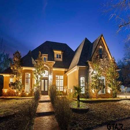 4 Acres of Land with Home for Sale in Tyler, Texas