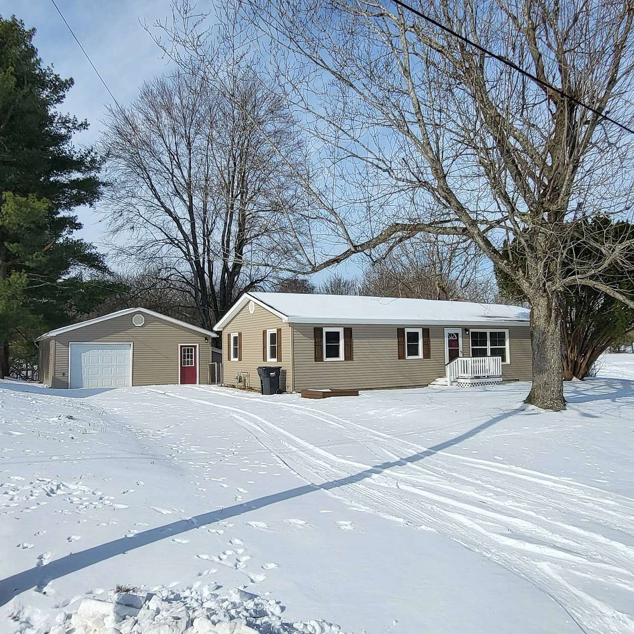 2 Acres of Residential Land with Home for Sale in Marion, Kentucky