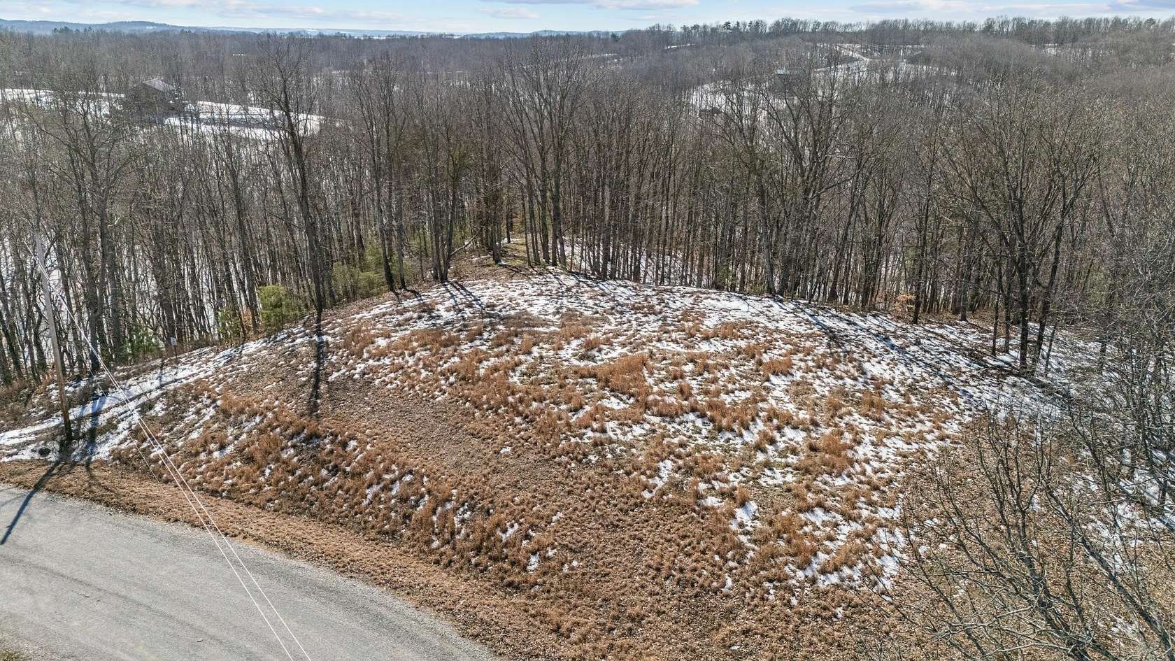 4 Acres of Residential Land for Sale in Waverly, Tennessee