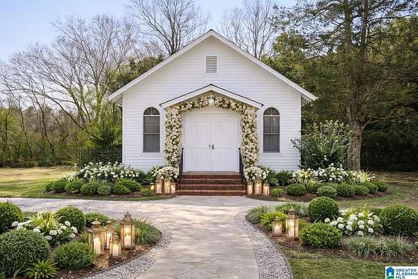 1 Acre of Mixed-Use Land for Sale in Gardendale, Alabama