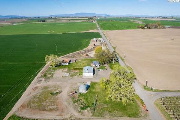 3.43 Acres of Residential Land with Home for Sale in Pasco, Washington