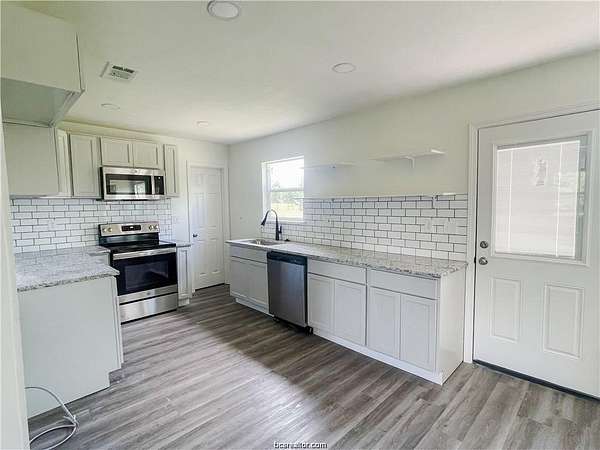 3 Acres of Land with Home for Lease in Bedias, Texas