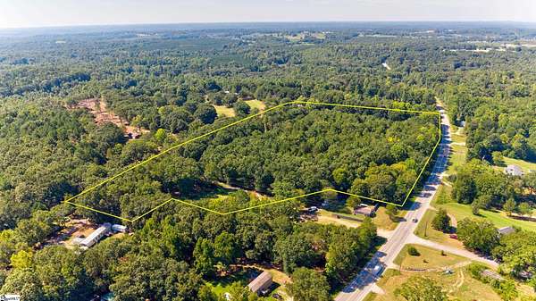 9 Acres of Residential Land for Sale in Chesnee, South Carolina