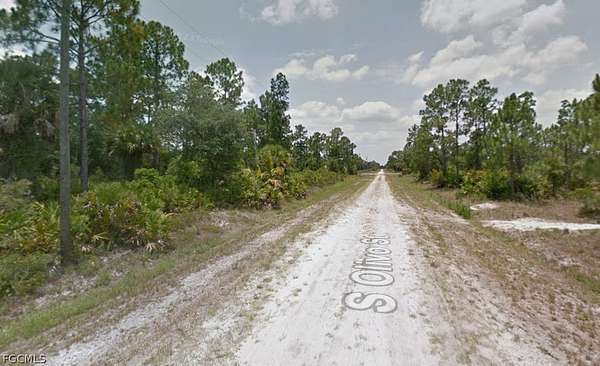 1.25 Acres of Residential Land for Sale in Clewiston, Florida