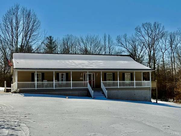 2.5 Acres of Residential Land with Home for Sale in Bedford, Virginia