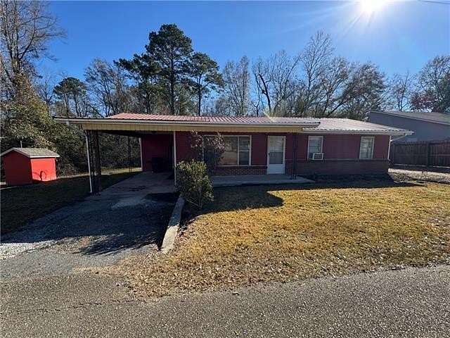 2.35 Acres of Residential Land with Home for Sale in Ponchatoula, Louisiana