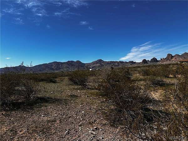 2.35 Acres of Residential Land for Sale in Golden Valley, Arizona