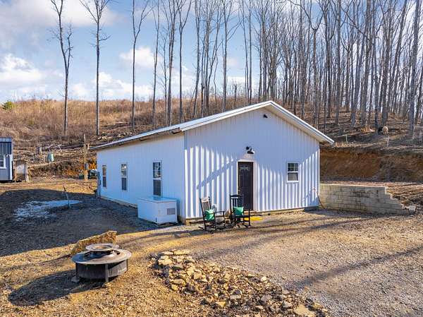 7.33 Acres of Residential Land with Home for Sale in Graysville, Tennessee