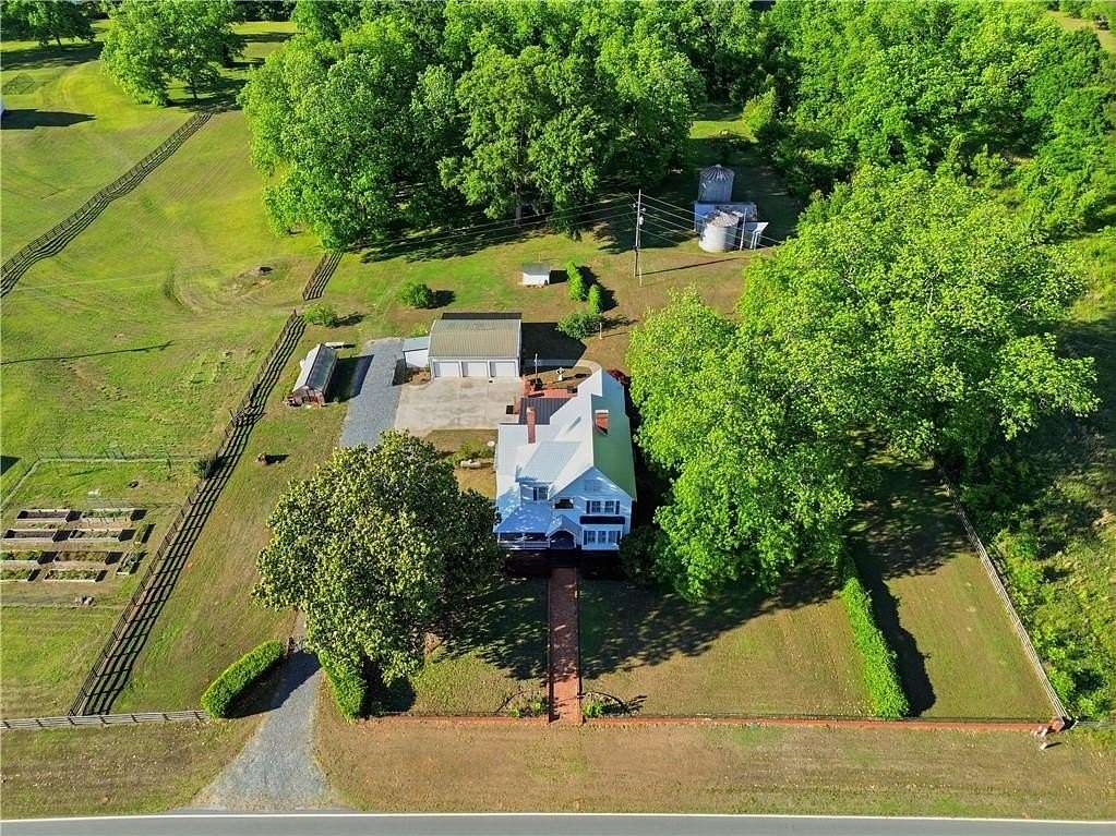 5 Acres of Land with Home for Sale in Barnesville, Georgia