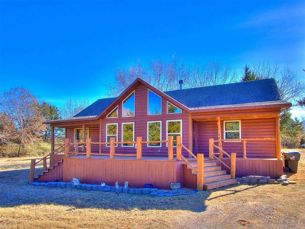 2.75 Acres of Residential Land with Home for Sale in Purcell, Oklahoma