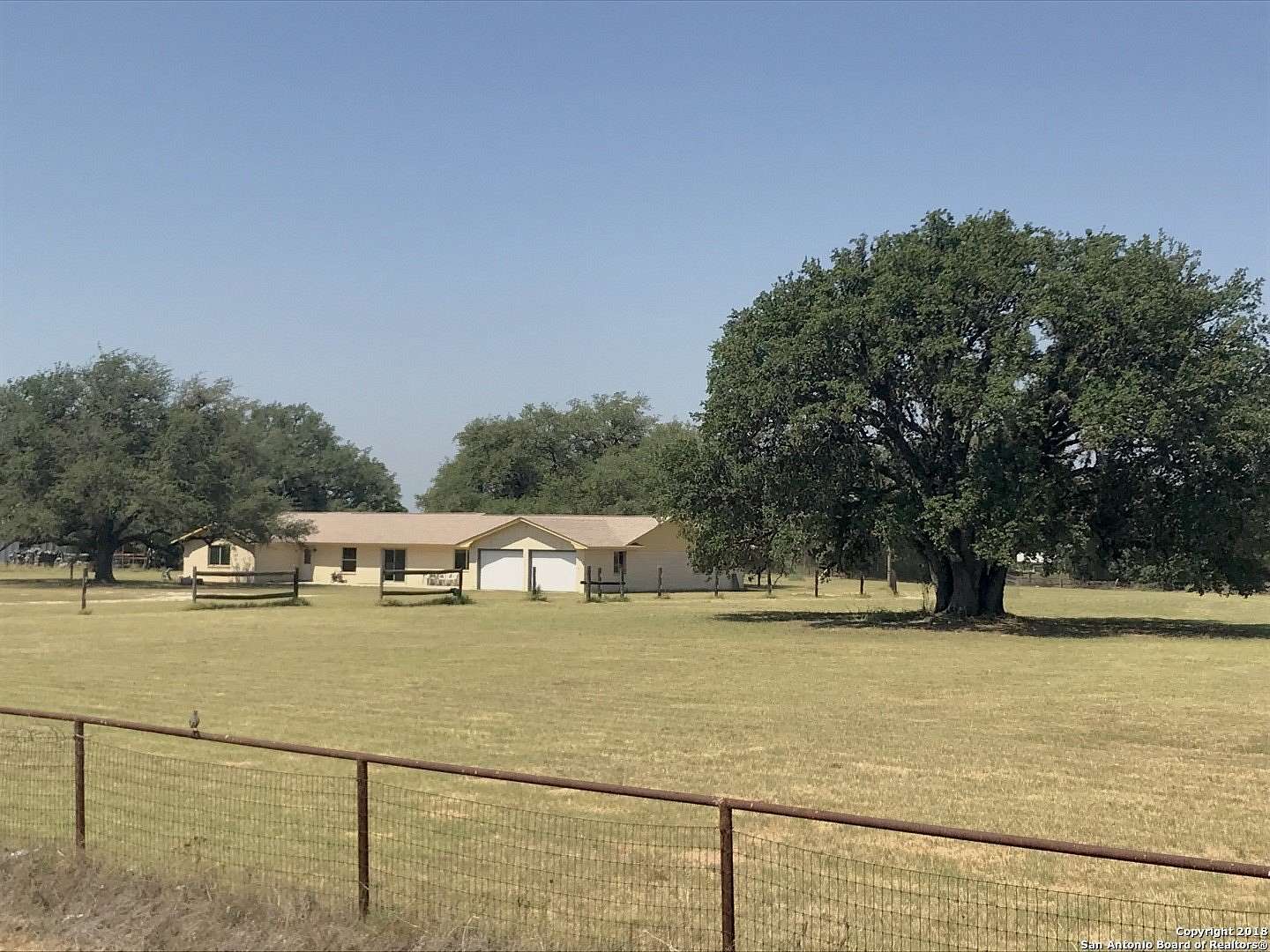 6.17 Acres of Residential Land with Home for Sale in Pleasanton, Texas