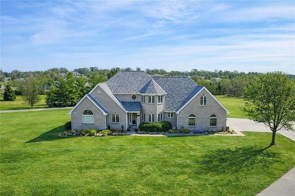 1.5 Acres of Land with Home for Sale in Chillicothe, Missouri