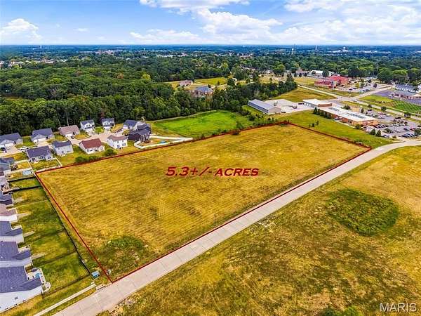 5 Acres of Mixed-Use Land for Sale in Warrenton, Missouri