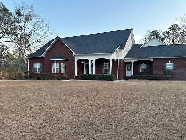 2.24 Acres of Residential Land with Home for Sale in Vidalia, Georgia
