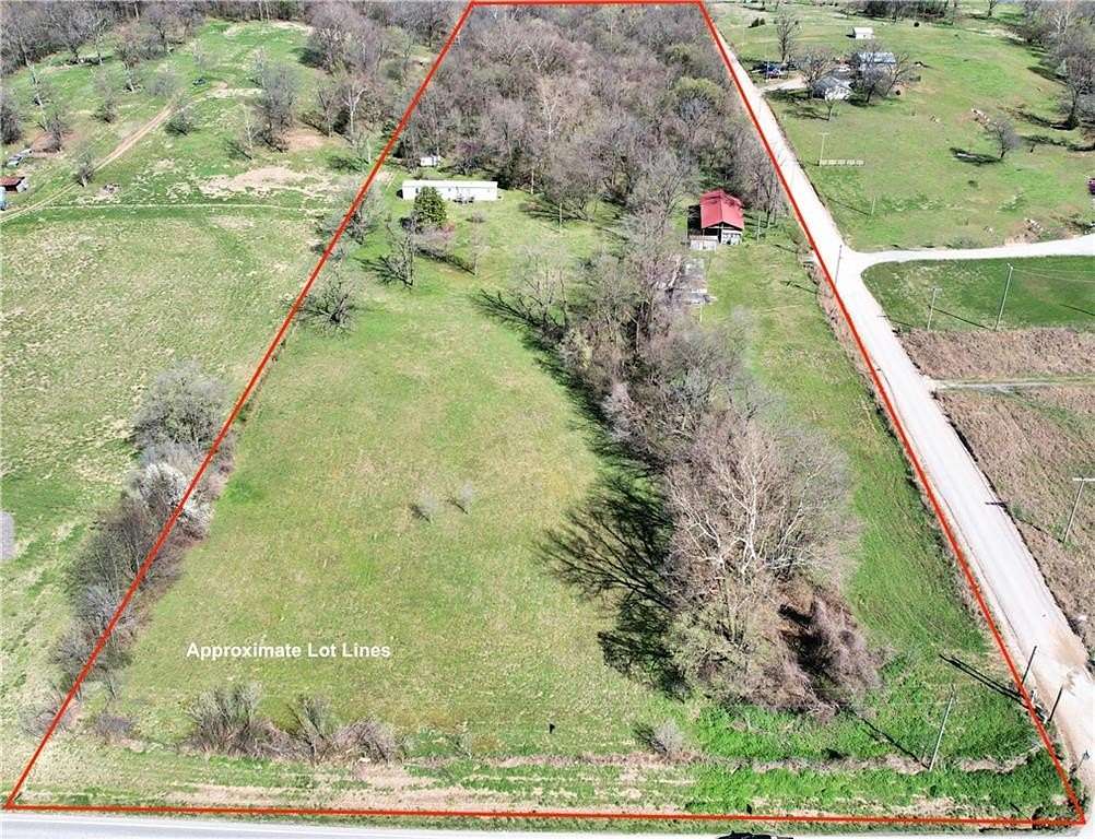 10 Acres of Land for Sale in Gentry, Arkansas