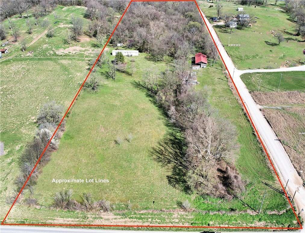 10 Acres of Land for Sale in Gentry, Arkansas