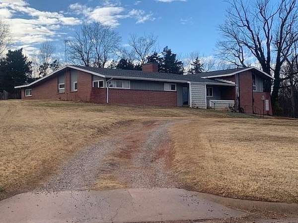 1.9 Acres of Residential Land with Home for Sale in Kingman, Kansas