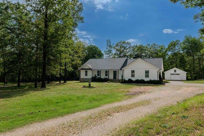 3.1 Acres of Land with Home for Sale in Florence, Alabama