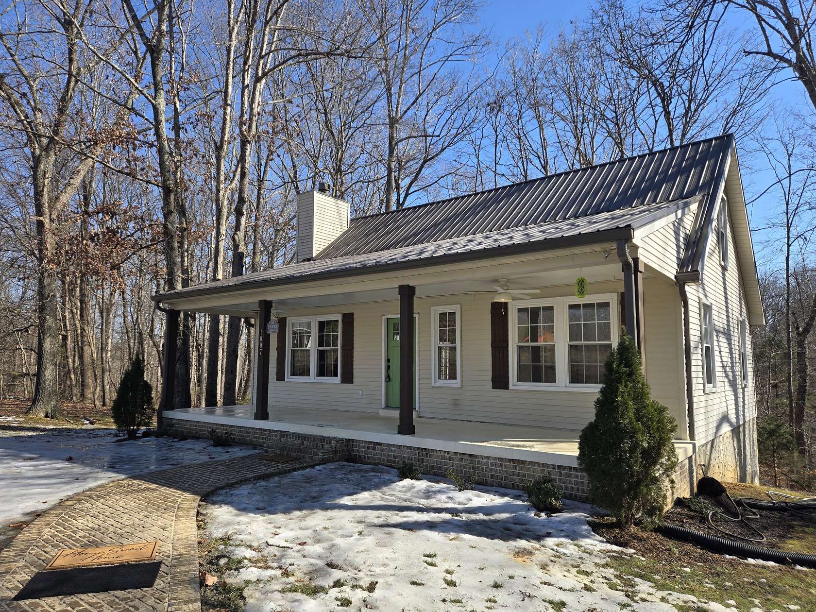 5.73 Acres of Residential Land with Home for Sale in Greenbrier, Tennessee