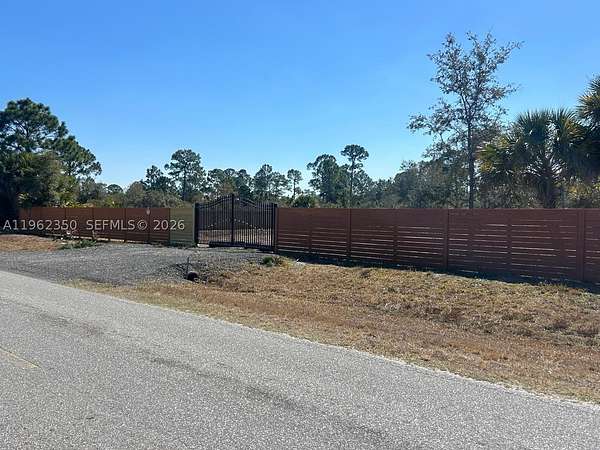 1.25 Acres of Residential Land for Sale in Clewiston, Florida