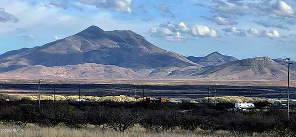 28 Acres of Land for Sale in Hereford, Arizona