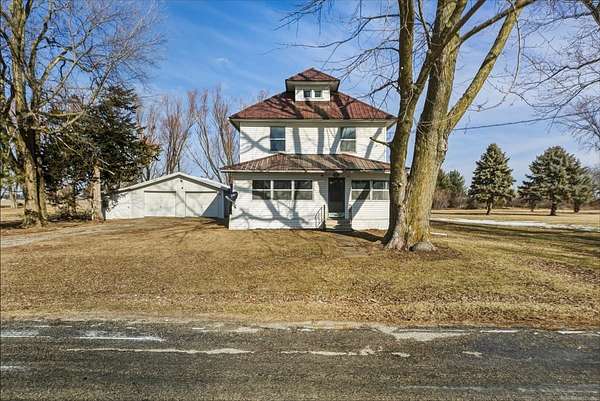 5.25 Acres of Residential Land with Home for Sale in Barnes City, Iowa