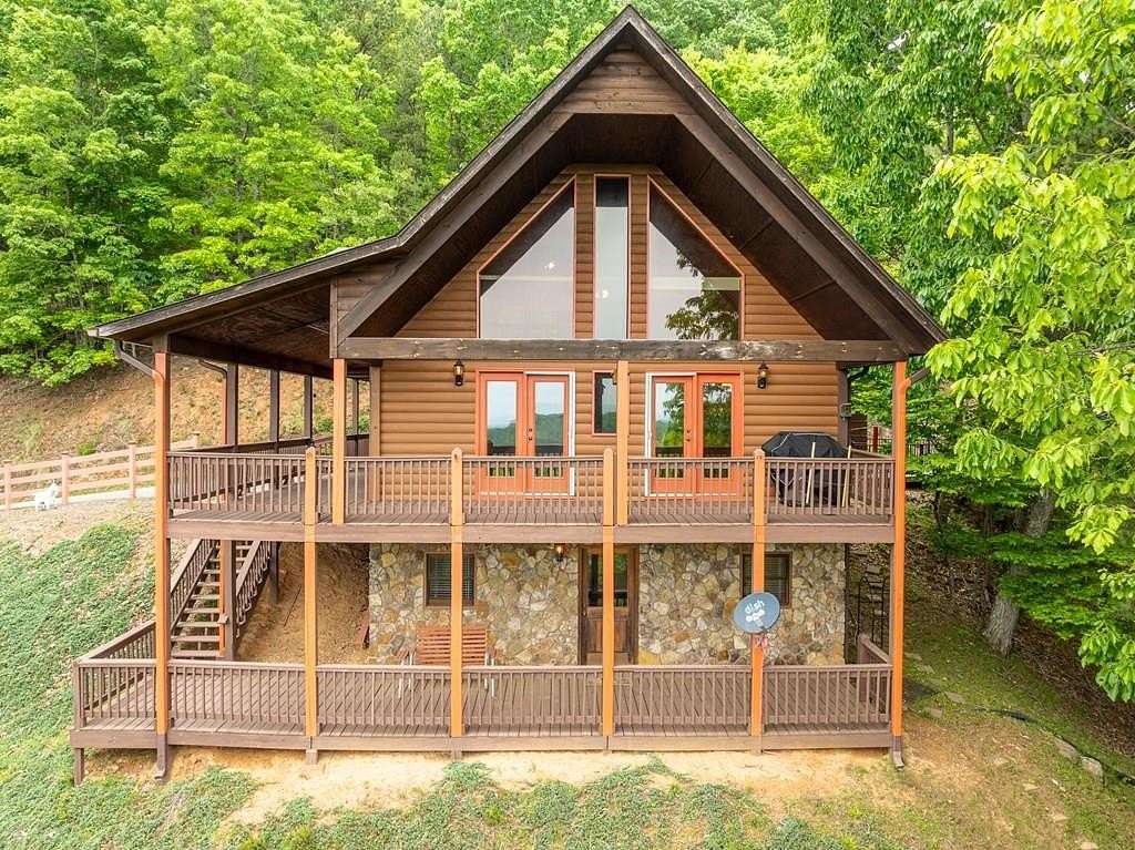 1.85 Acres of Land with Home for Sale in Murphy, North Carolina