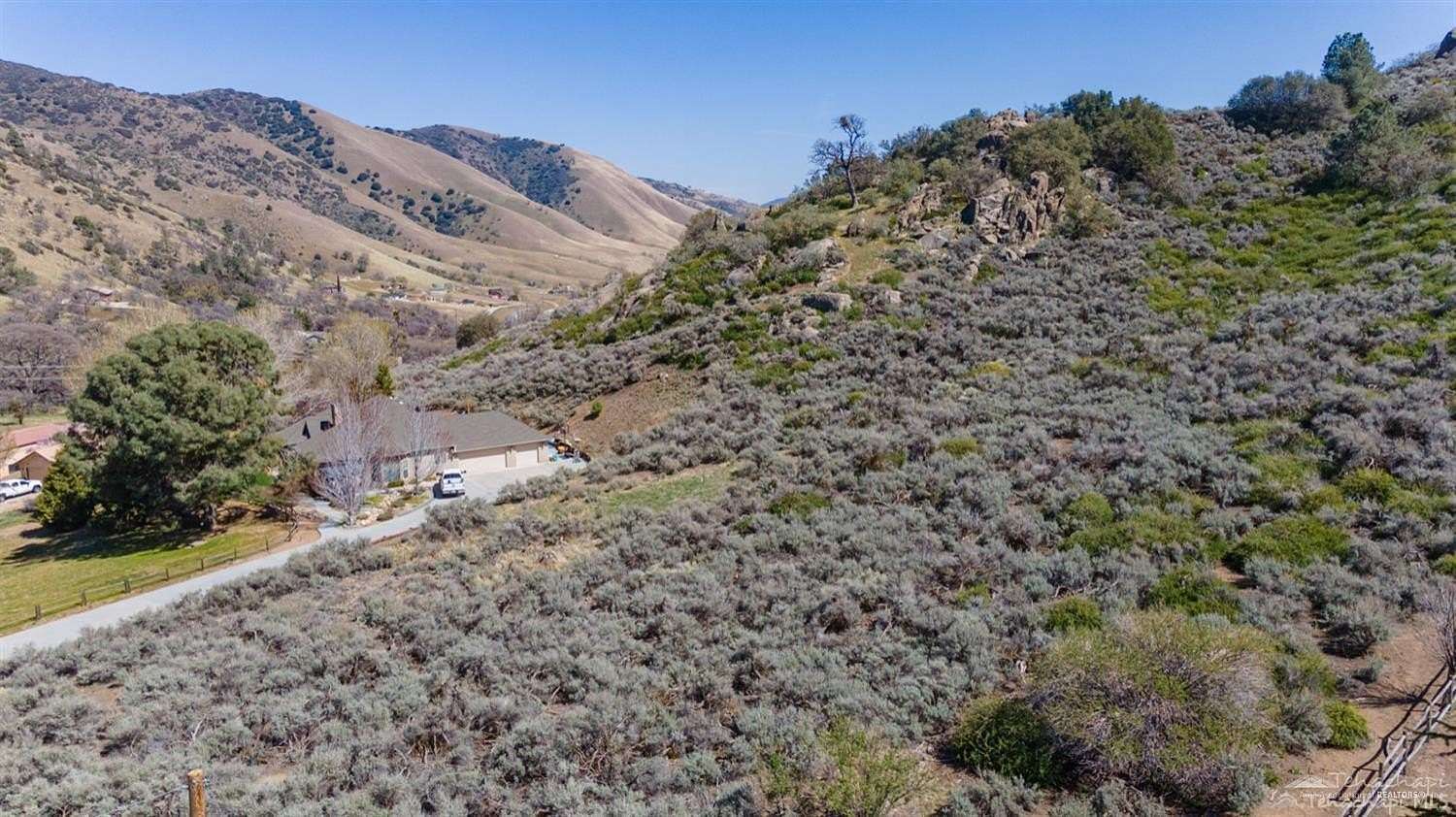 4.87 Acres of Residential Land for Sale in Tehachapi, California