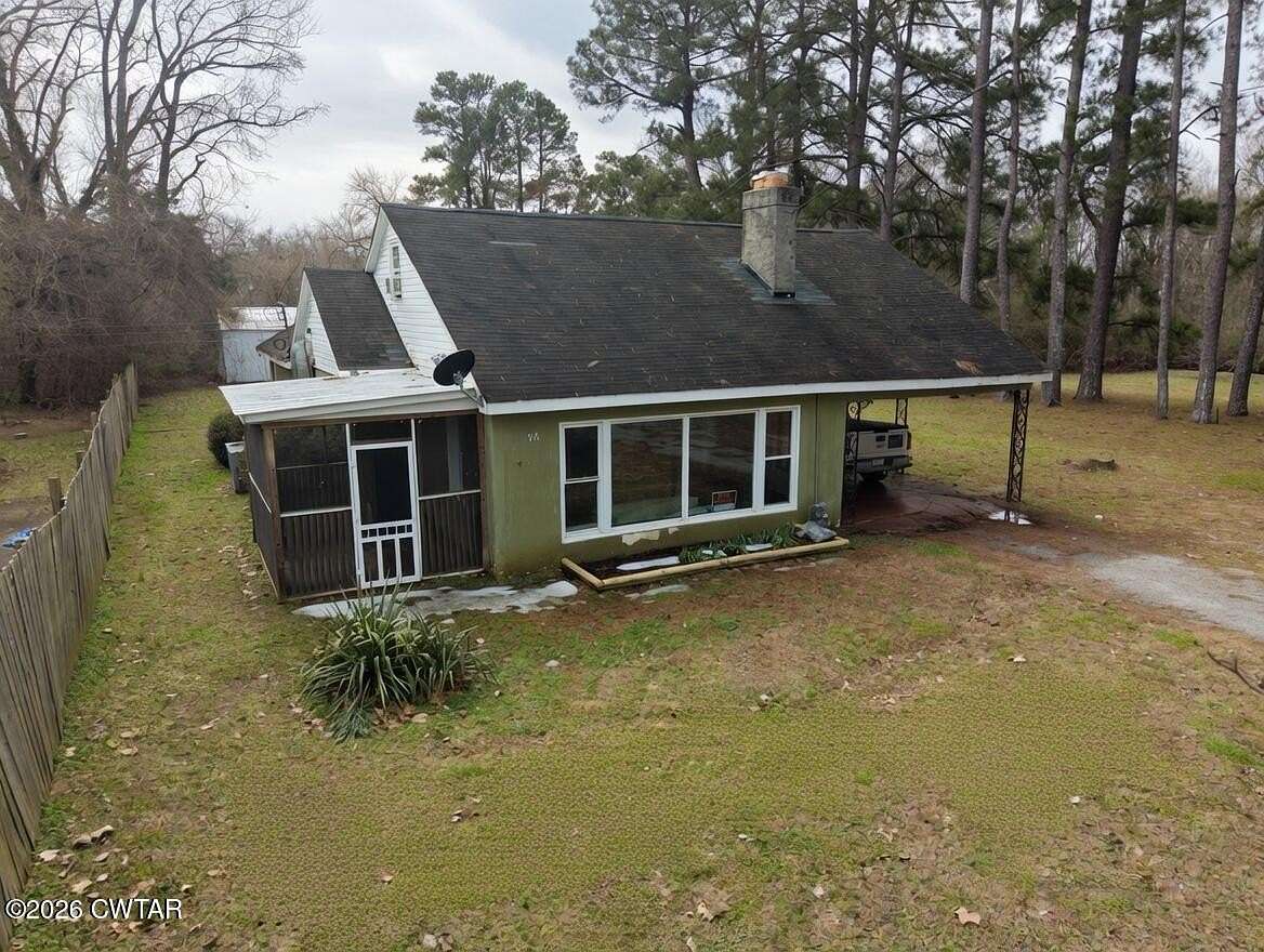 2.3 Acres of Residential Land with Home for Sale in Jackson, Tennessee