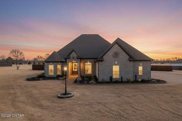 3.87 Acres of Land with Home for Sale in Medina, Tennessee