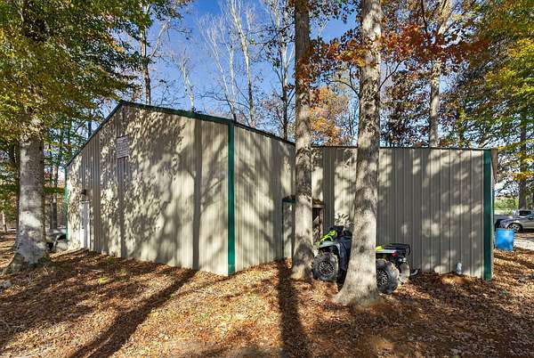 1 Acre of Commercial Land for Sale in Smithville, Tennessee